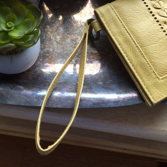 NWOT Nordstrom funky yellow wristlet wallet - Picture 3 of 6